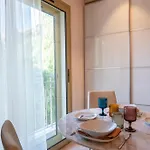 Hoteliere Chambord Au Coeur De - Entierement Renovee מלון דירות מנטון