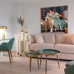 מלון דירות Hoteliere Chambord Au Coeur De - Entierement Renovee מנטון