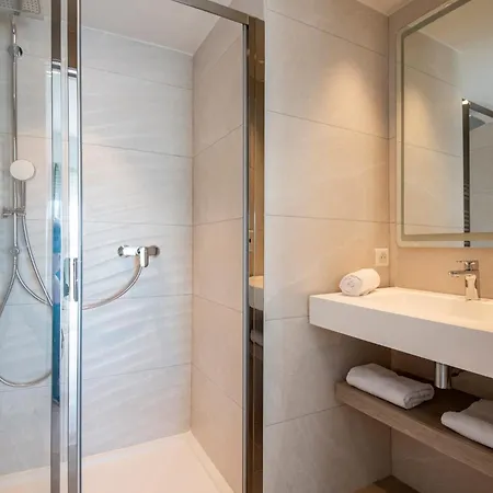 Apartahotel Résidence Hôtelière Chambord Au Coeur De - Entièrement Rénovée 3*