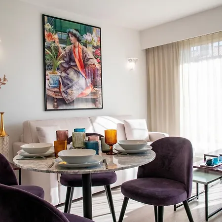 Lejlighedshotel Hoteliere Chambord Au Coeur De - Entierement Renovee