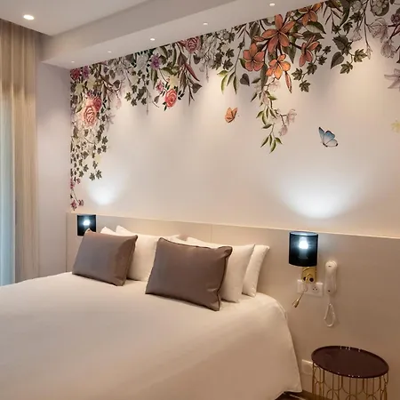 Hoteliere Chambord Au Coeur De - Entierement Renovee