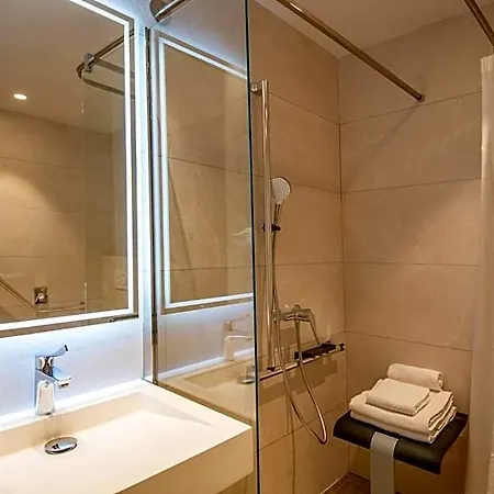 Apart-hotel Résidence Hôtelière Chambord Au Coeur De - Entièrement Rénovée Menton