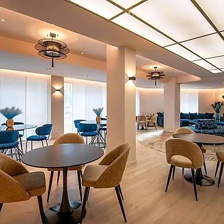 Apart-hotel Résidence Hôtelière Chambord Au Coeur De - Entièrement Rénovée 3*