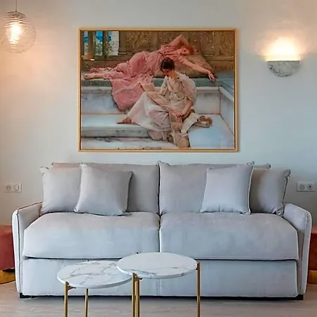 Apart-hotel Résidence Hôtelière Chambord Au Coeur De - Entièrement Rénovée 3*