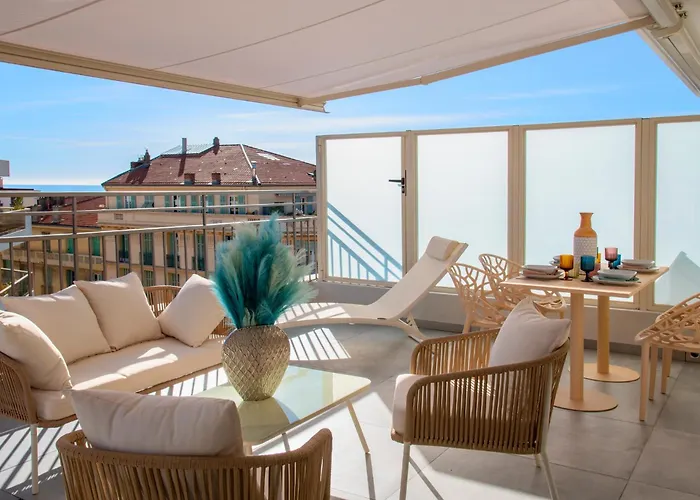 Hoteliere Chambord Au Coeur De - Entierement Renovee 3*