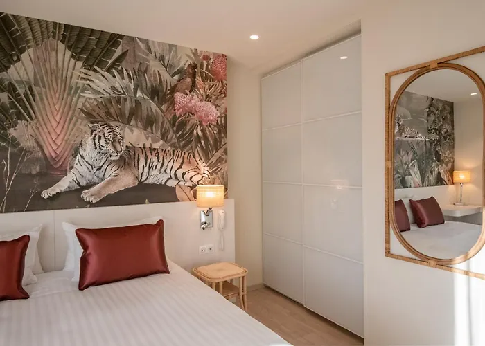 Hoteliere Chambord Au Coeur De - Entierement Renovee 3* Menton