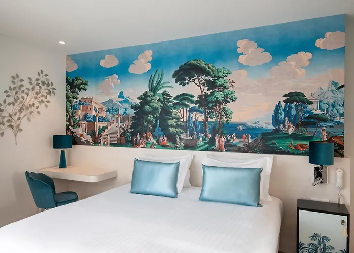 Hoteliere Chambord Au Coeur De - Entierement Renovee