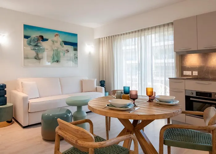 Hoteliere Chambord Au Coeur De - Entierement Renovee Lejlighedshotel