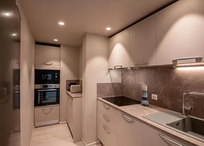 Hoteliere Chambord Au Coeur De - Entierement Renovee 3*