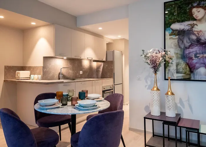 Hoteliere Chambord Au Coeur De - Entierement Renovee Menton