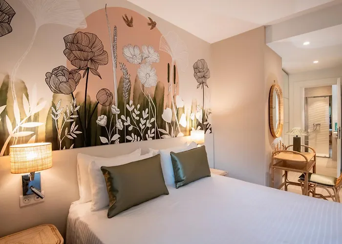 Hoteliere Chambord Au Coeur De - Entierement Renovee Menton